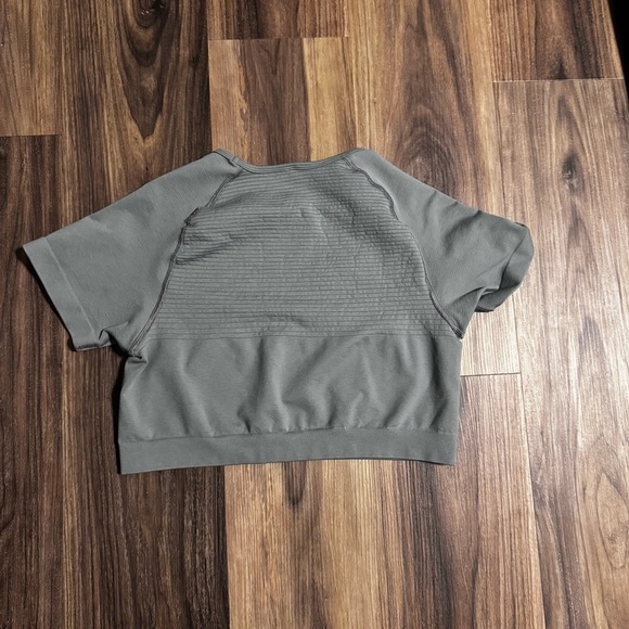 Alphalete Revival Women’s Short Sleeve Crop size XL in Slate Gray - Picture 6 of 8